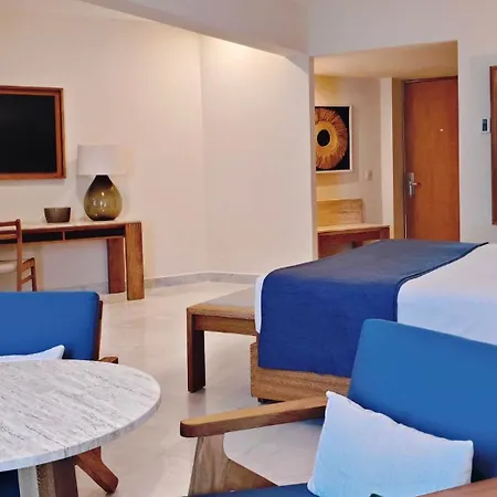 Park Royal Beach Mazatlan Room photo